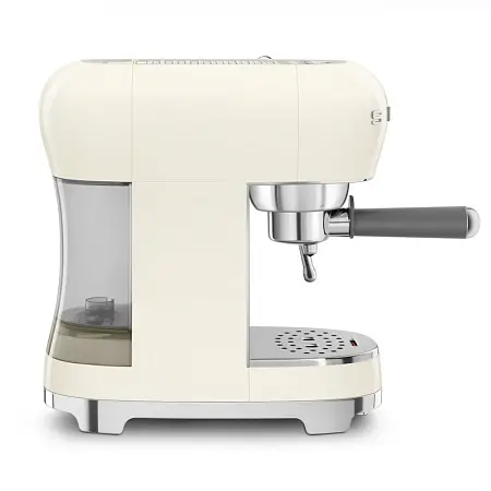 Smeg ECF02CREU